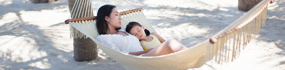 957x235xASPAC-P044-mother-and-daughter-on-hammock-957x235.jpg.pagespeed.ic.Cd3uaK67vd